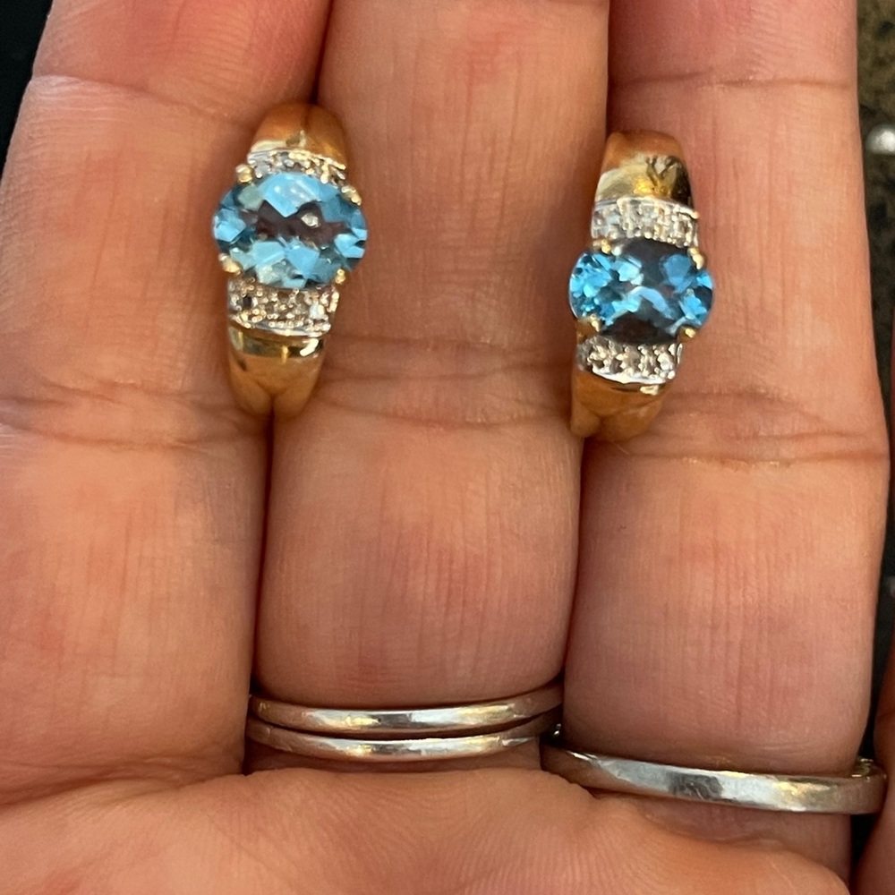 10K Yellow Gold Blue Spinel Diamond Earrings